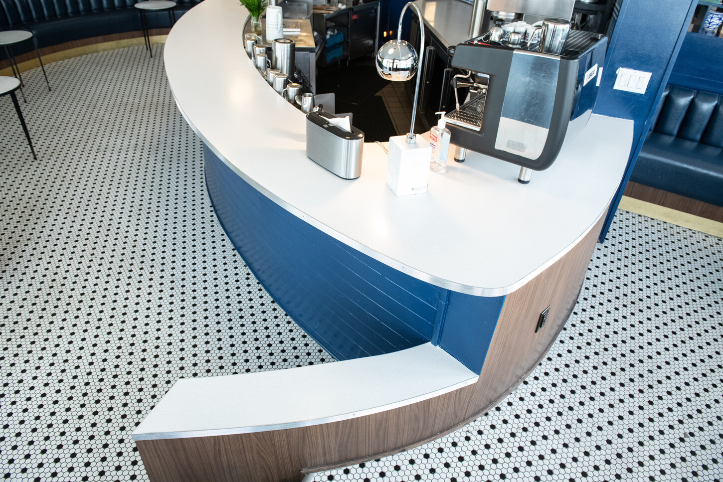 Curved bar wood base and seating step detail